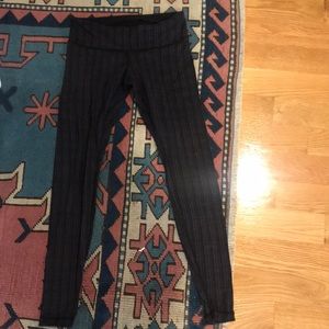 Lululemon wunder under legging size 8
